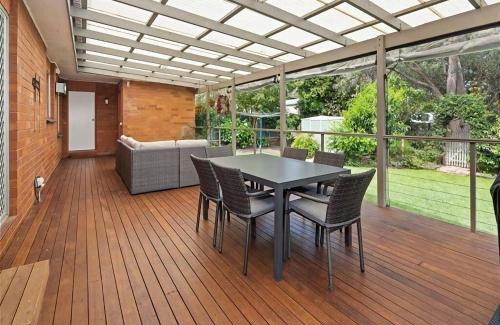 Surf Beach House | Surf Beach Retreat managed by Batemans Bay Accom