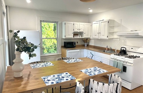 Norwalk Apartment | Sweet escape, spacious 2 BR Apt. in beach community, only 1hr to NYC!