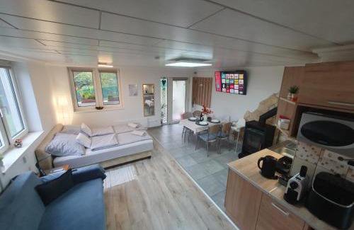 Salgotarjan House | Sziklaszirt - Wellnes Vendégház