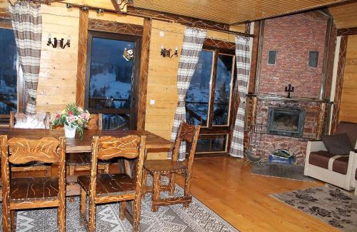 Bukovel Cabin | Szlachta Cottage