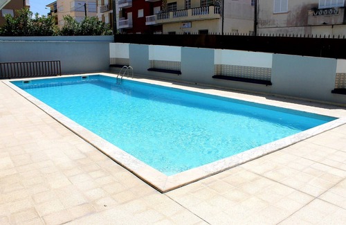 Pedrogao Apartment | T2 by the beach, with pool, WIFI and cable TV, in Praia do Pedrogão