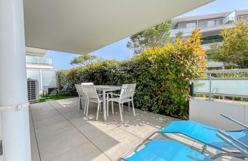 Puget-sur-Argens Apartment | T3 lumineux avec jardin, parking et piscine