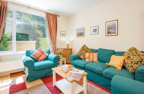St Brides House | Tan Y Bryn