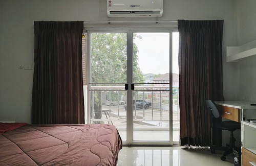 Samut Sakhon Hotel | Taweesuk Residence