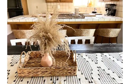 Tehachapi House | Tehachapi Home Away From Home plus Hot Tub