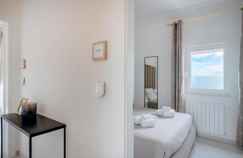 Polignano a Mare Apartment | Terra | 2-Bedroom with Shared Kitchen & Balcony – Seafront Location