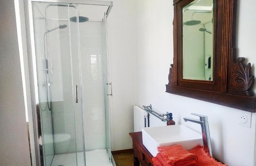 Port-Louis House | Terre en mer