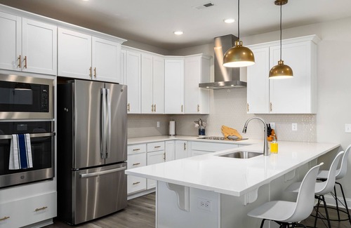 Wake Forest Condo | Tessa - Luxury 3 BR Retreat + Garage