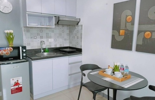 Legazpi Village House | The Beacon Makati by Cozi Condotels