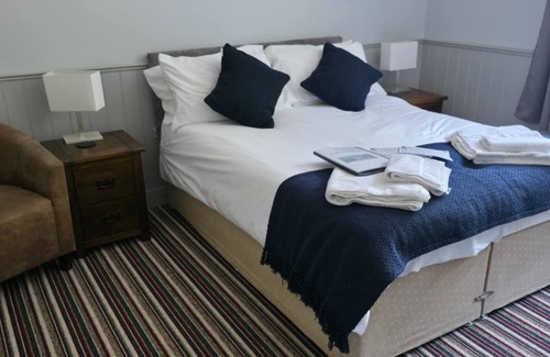 Semley Bed & Breakfast | The Benett Arms