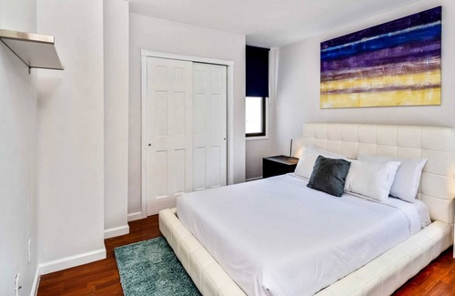 Chinatown Apartment | The Better Stay 1BD Apartment in the Heart of the City