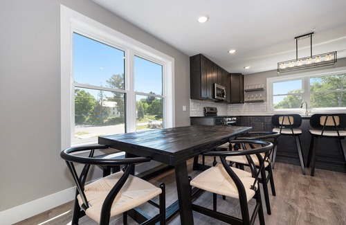 Lake Leelanau Condo | 🌲 The Birches ➠ Luxury Condotel in Downtown Lake Leelanau | U2