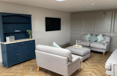 Wooler House | The Blacksmiths Shop Cottage - Sleeps 2 - Hot Tub