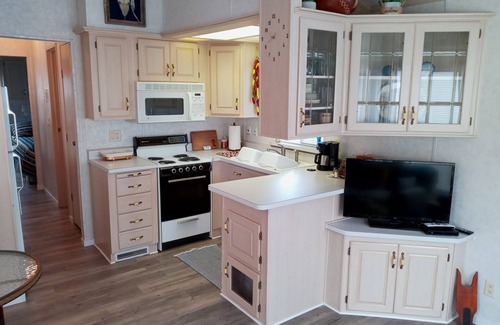 Picture Rocks Cottage | The Bunkhouse is a private guest house adjacent to Saguaro National Monument.