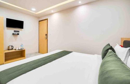 Rau Hotel | The Byke Express - Near Gopur Square