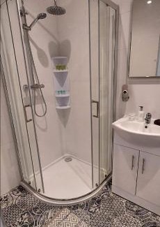 Athy Bed & Breakfast | The Canalside B&B at The Auld Shebeen Bar