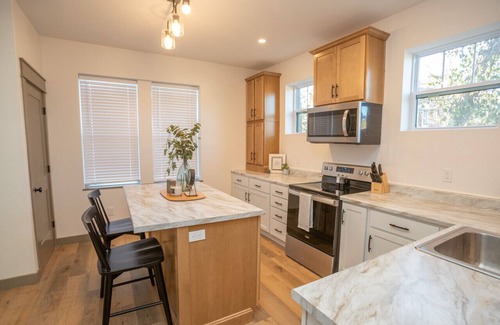 Jefferson City Apartment | The Condit Home- 1 Bedroom