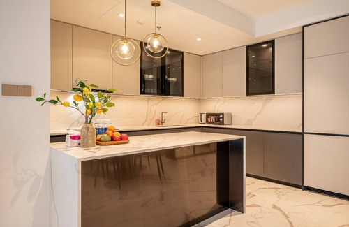 Thu Thiem Hotel | The Crest Residence Luxury by Metropole