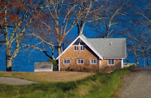 Waldoboro House | The Eagle's Nest