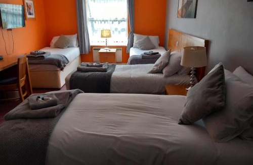 Cambridge Hotel | The Earl Of Derby