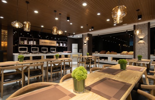 Qufu Hotel | The GiorgioMorandi Hotels F (Qufu's Temple and Cemetery of Confucius and Kong Family Mansion)