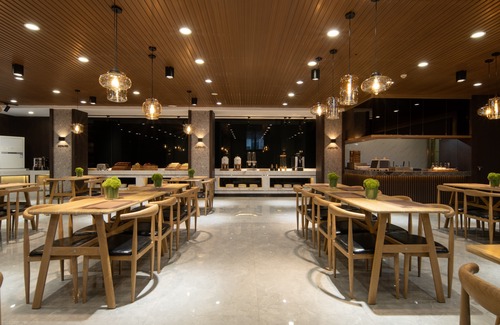 Qufu Hotel | The GiorgioMorandi Hotels F (Qufu's Temple and Cemetery of Confucius and Kong Family Mansion)