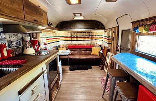 Martin City House | The Happy Camper 10 minutes from Weat Glacier