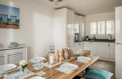 Camber House | The Hide