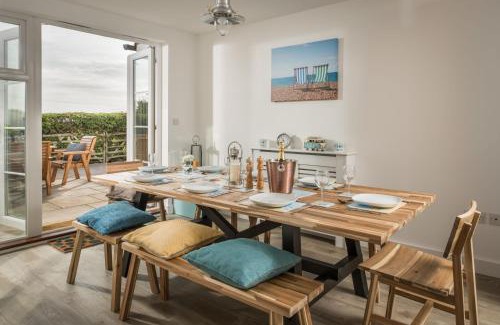 Camber House | The Hide