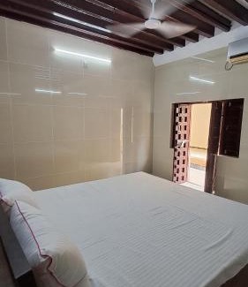 Porbandar Hotel | The Imperial Regency