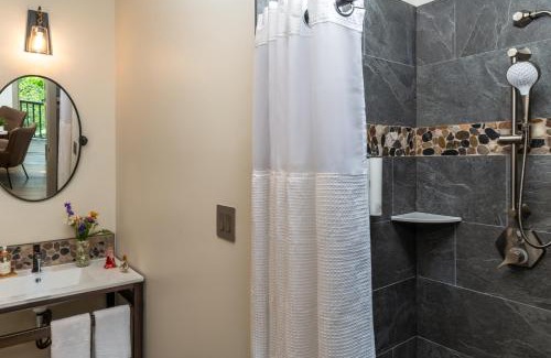 Weaverville Bed & Breakfast | The Inn At Amaris Farms