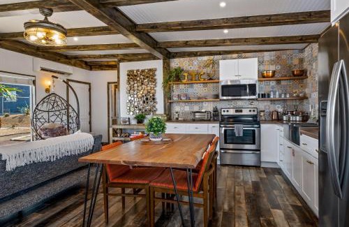 Twentynine Palms Ski Chalet | The Joshua Tree Chalet