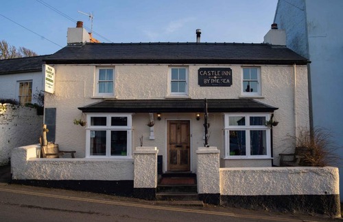 Manorbier Hotel | The Keep