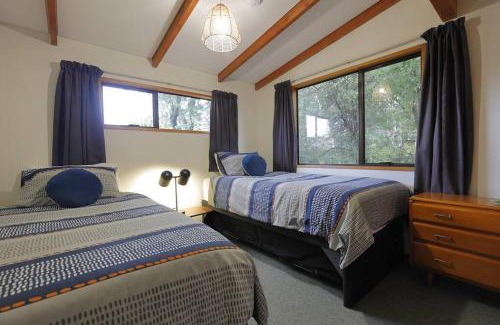 Te Anau House | The Lancewoods