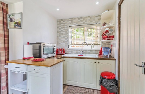 Hull Cottage | The Little House in Hull