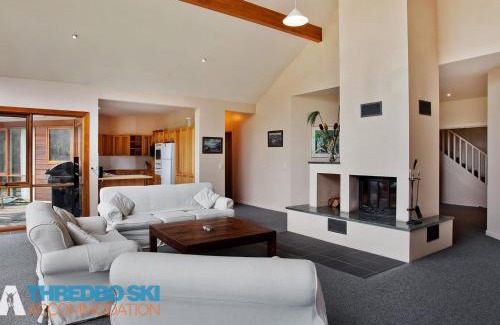 Crackenback Ski Chalet | The Little Nap