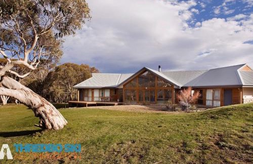 Crackenback Ski Chalet | The Little Nap