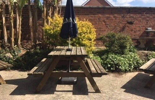 Bridport Bed & Breakfast | The Lord Nelson Pub and Accommodation