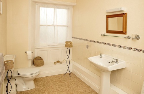 Bridport Bed & Breakfast | The Lord Nelson Pub and Accommodation