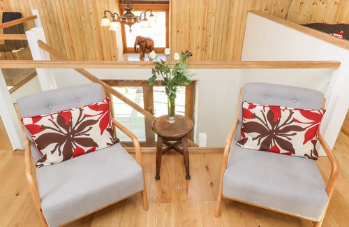 Yelverton Cottage | THE MEETING HOUSE @ YELLOWMEAD FARM, romantic in Yelverton