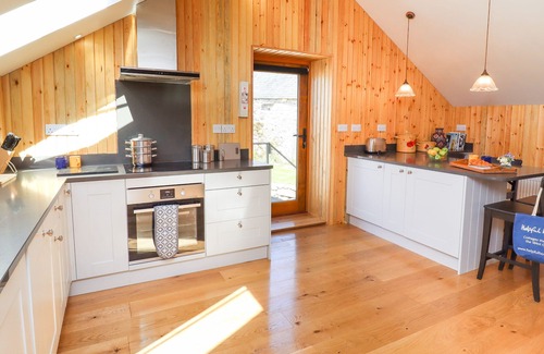 Yelverton Cottage | THE MEETING HOUSE @ YELLOWMEAD FARM, romantic in Yelverton