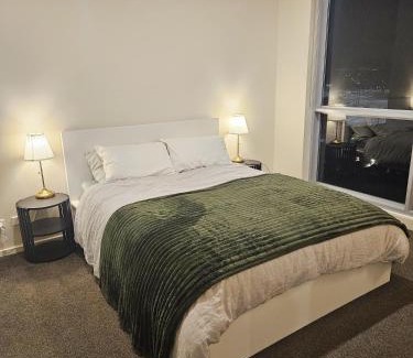 City West Apartment | The Metropolitan Apartments
