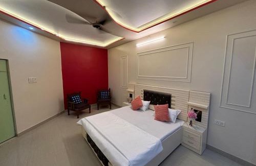 Agra Hotel | The Noor House homestay