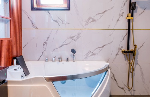 Phan Thiet Hotel | The Palms Hotel Phan Thiet