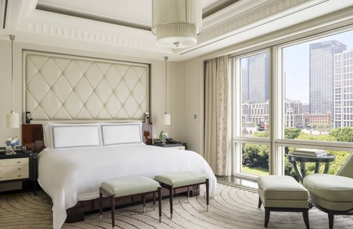 Downtown Shanghai Hotel | The Peninsula Shanghai