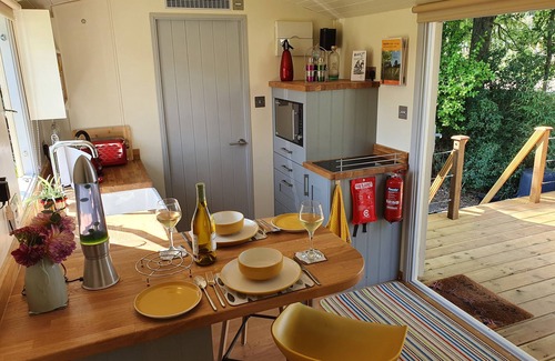 Attleborough Apartment | The Pheasant Shepherds Hut