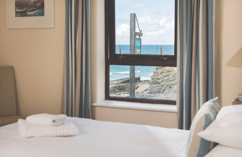 Trebarwith Strand Hotel | The Port William