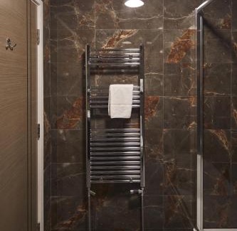 Lincoln Hotel | The Pyewipe