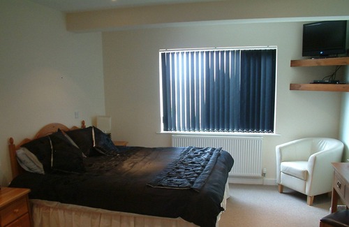 Newquay House | The Quies