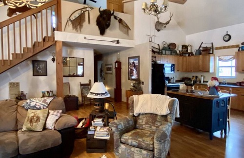 Paradise Valley House | The Rancher’s Cabin: restful & historic